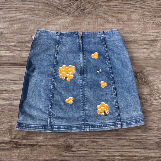 Save The Bees Skirt (10)